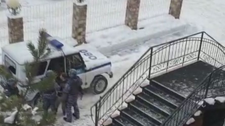 В Южно-Сахалинске сотрудники вневедомственной охраны задержали агрессивную постоялицу гостиницы 