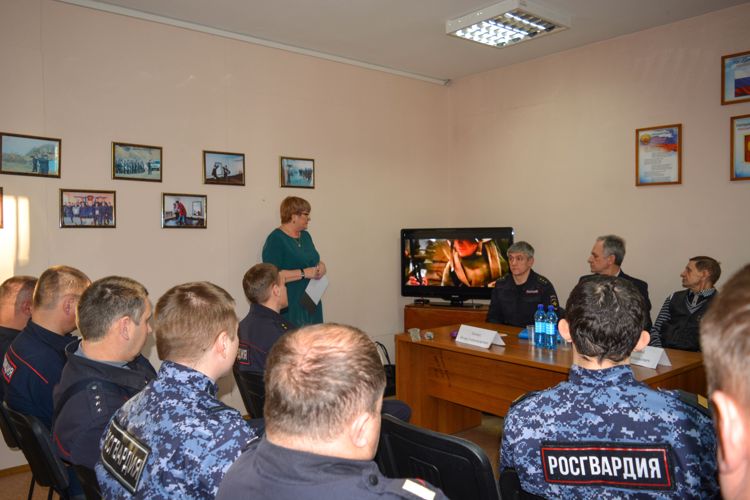 Росгвардейцы Корсакова провели круглый стол в честь дня памяти о россиянах, исполнявших служебный долг за пределами отечества