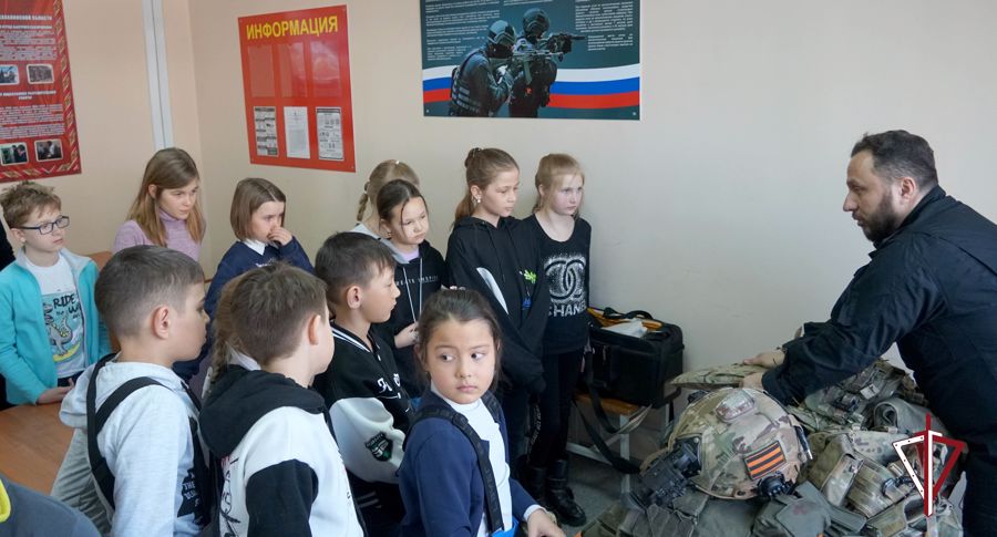 В Сахалинской области стартовала Всероссийская акция Росгвардии "Неделя мужества"