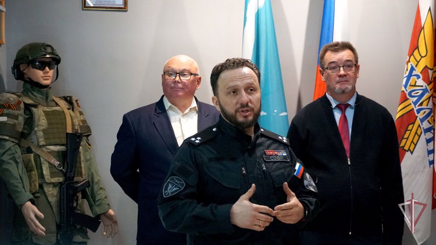 В Южно-Сахалинске открыли выставку о героях и судьбе спецназа к юбилею отряда "Редут" 