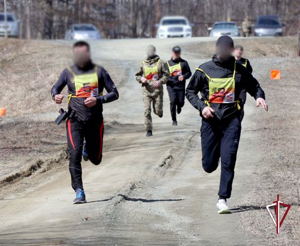 В Южно-Сахалинске росгвардейцы соревновались в меткости и скорости
