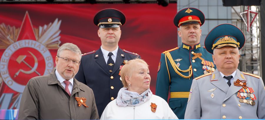 Народная победа: на Сахалине росгвардейцы отметили 9 мая