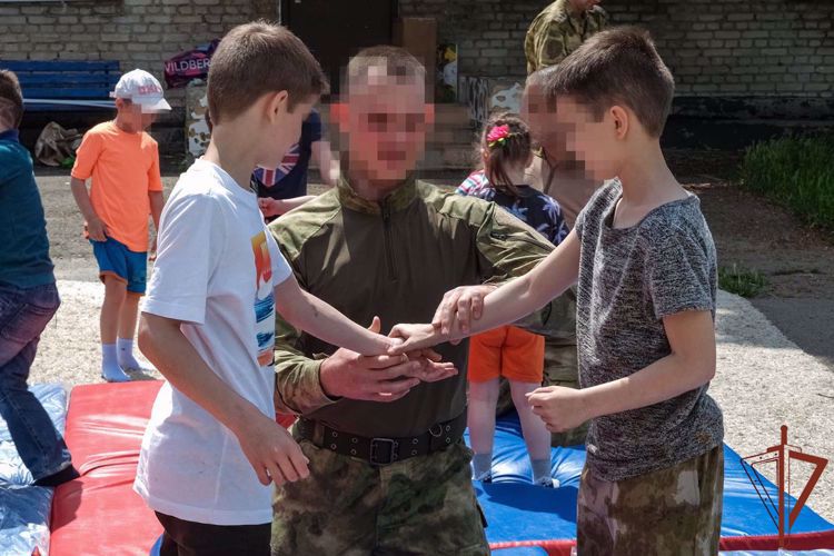 В Росгвардии проходят праздничные мероприятия, посвященные Международному дню защиты детей (видео)