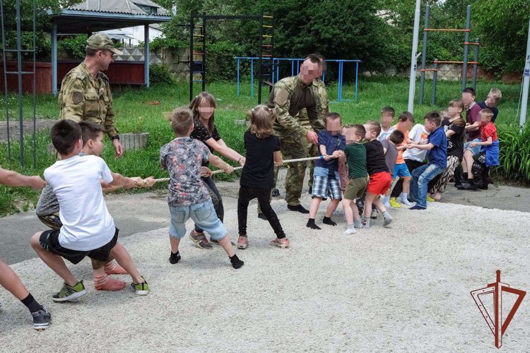 В Росгвардии проходят праздничные мероприятия, посвященные Международному дню защиты детей (видео)
