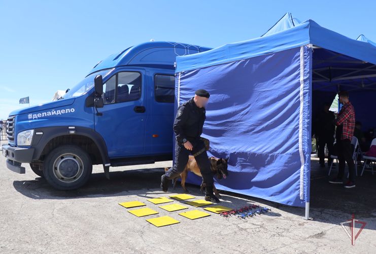 Сахалинские росгвардейцы обеспечили охрану общественного порядка и общественной безопасности на фестивале «Крылья Сахалина – 2023»