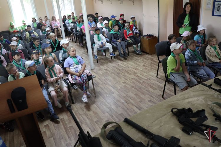Устами дошколят об акции "Каникулы с Росгвардией" в Сахалинской области