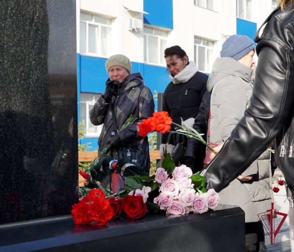 В Южно-Сахалинске прошли мероприятия, посвященные  Дню памяти погибших при выполнении служебных обязанностей сотрудников органов внутренних дел Российской Федерации
