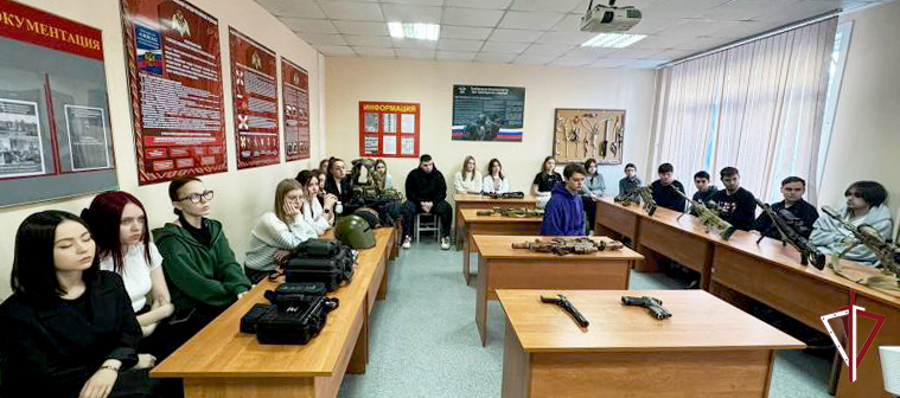 «Они такие сильные, мужественные и смелые» - в Южно-Сахалинске росгвардейцы спецназа рассказали о своей службе 