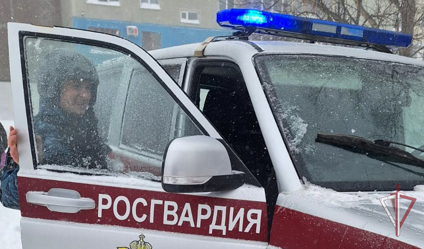  В Поронайске росгвардейцы задержали мужчину подозреваемого в нанесении побоев 