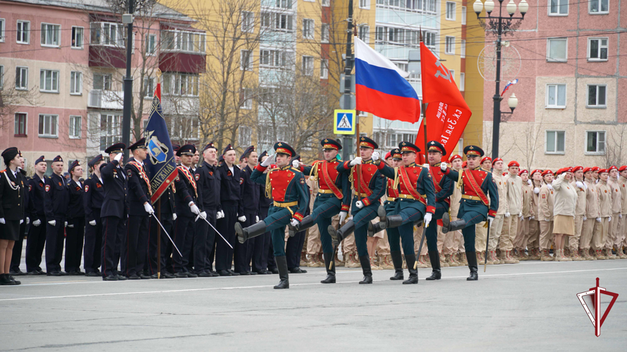 На Сахалине в торжественных мероприятиях, посвященных празднованию 79-ой годовщины Победы в Великой Отечественной войне, приняли участие росгвардейцы 