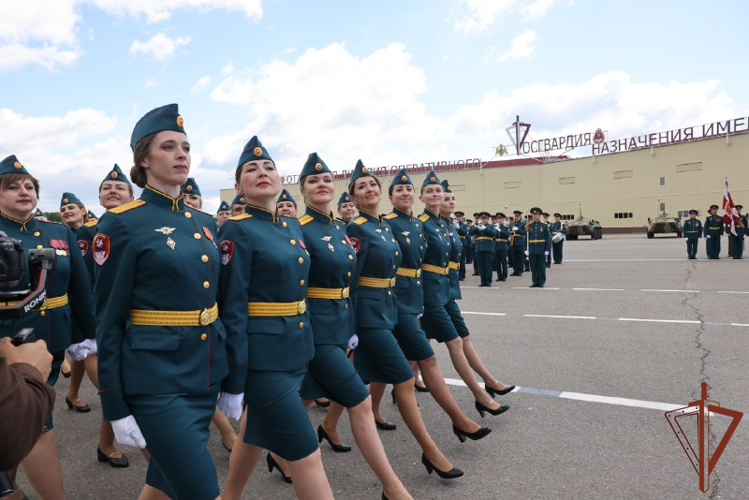 Директор Росгвардии генерал армии Виктор Золотов принял участие в посвященных 100-летию дивизии имени Ф.Э. Дзержинского торжественных мероприятиях 