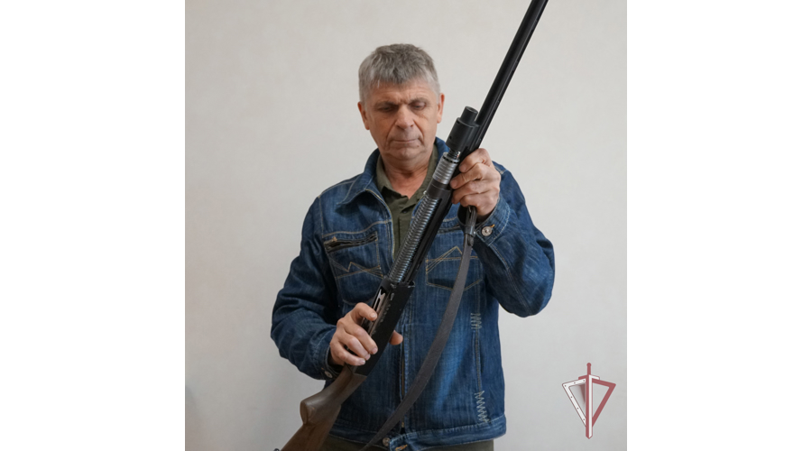 Сахалинцы отдают своё оружие для  участников cпециальной военной операции