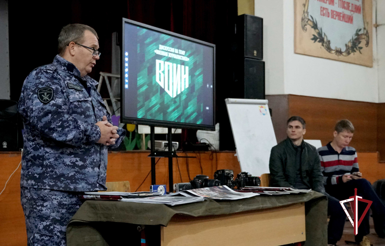 В дискуссии «Военная журналистика» приняли участие росгвардейцы