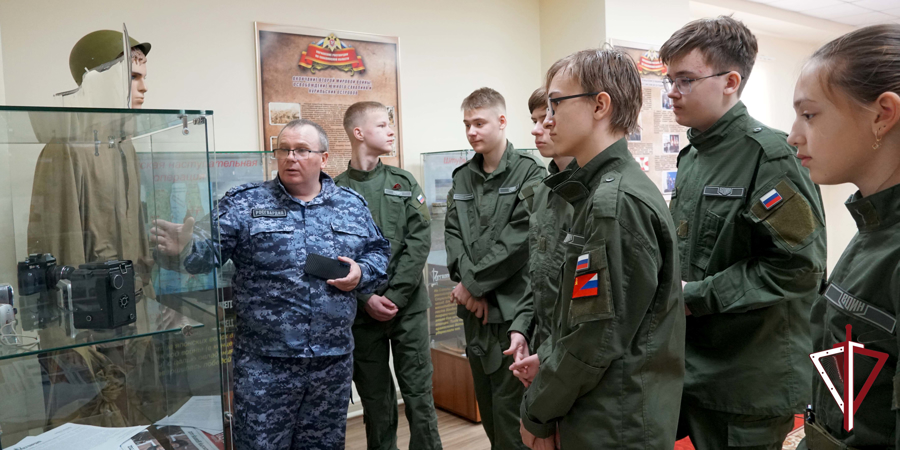 Курсанты Центра «Воин» приняли участие в акции «Дни Росгвардии»