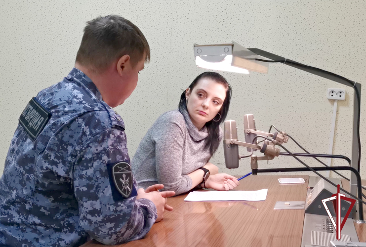 В Южно-Сахалинске росгвардеец стал участником радиопроекта «Герои Победы» 