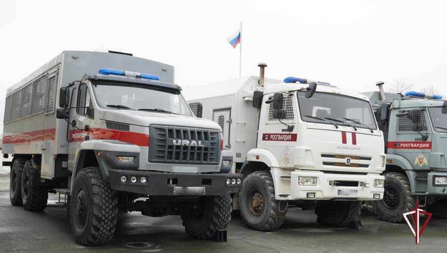 Технический осмотр росгвардейских транспортных средств