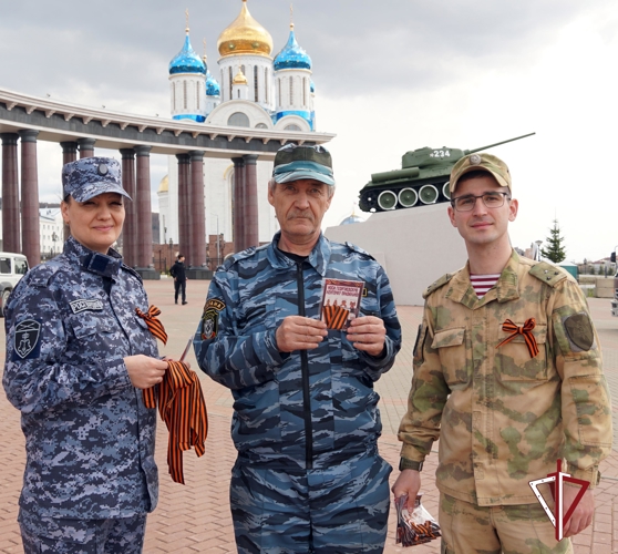 Росгвардейцы в Южно-Сахалинске присоединились к Всероссийской акции «Георгиевская ленточка»
