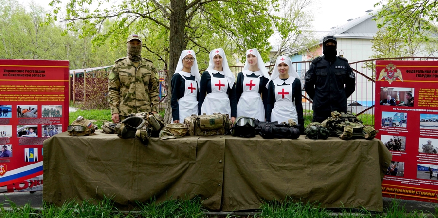 Поздравляли всем двором. На Сахалине продолжаются мероприятия, посвященные 80-летию Победы в Великой Отечественной войне
