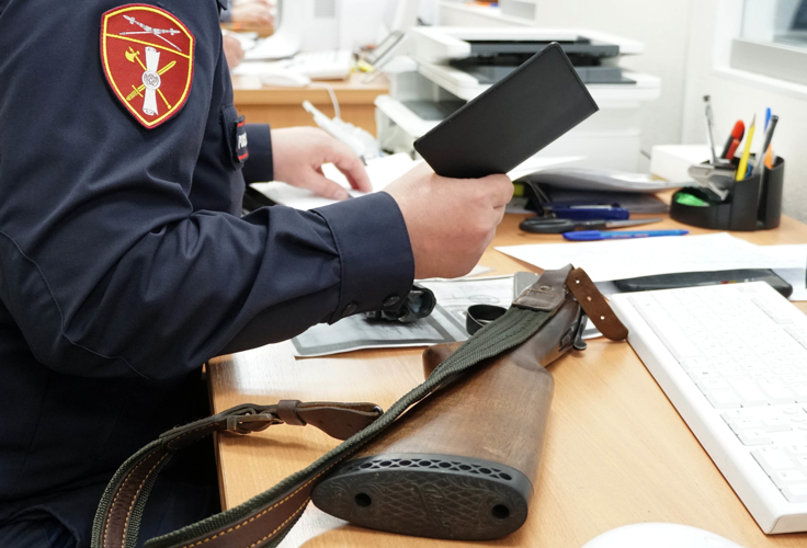 Росгвардейцы напоминают о правилах оборота оружия