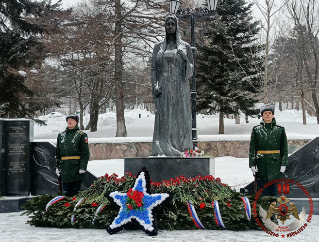 Росгвардейцы на Сахалине почтили память воинов-интернационалистов