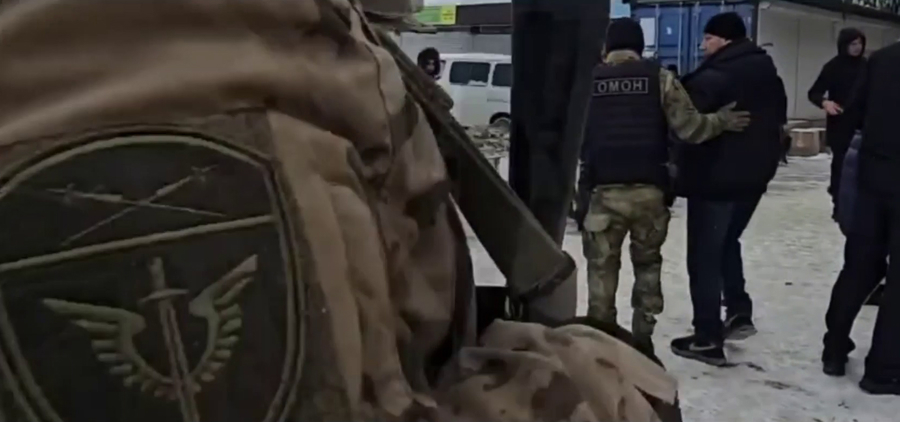 На Сахалине силовую поддержку мероприятий по соблюдению миграционного законодательства обеспечил ОМОН «Тайфун»