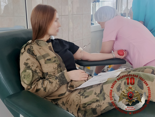 Женщины-военнослужащие сахалинской Росгвардии поддержали донорскую акцию «От сердца к сердцу»