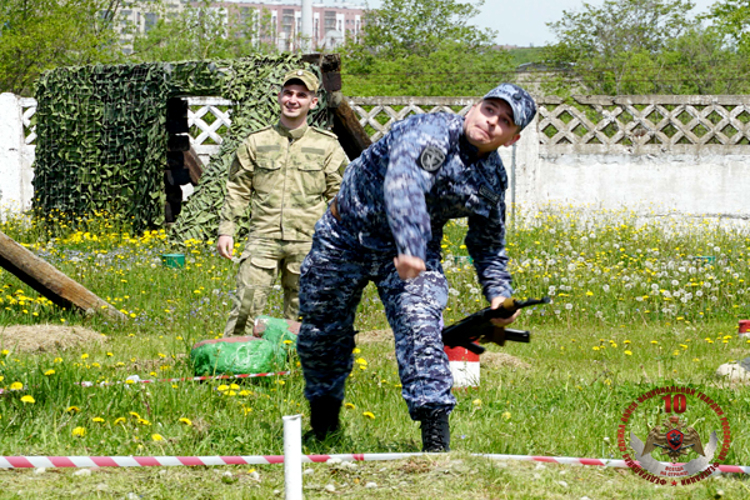 Росгвардейцы на Сахалине выявили сильнейших на чемпионате по военно-прикладному спорту