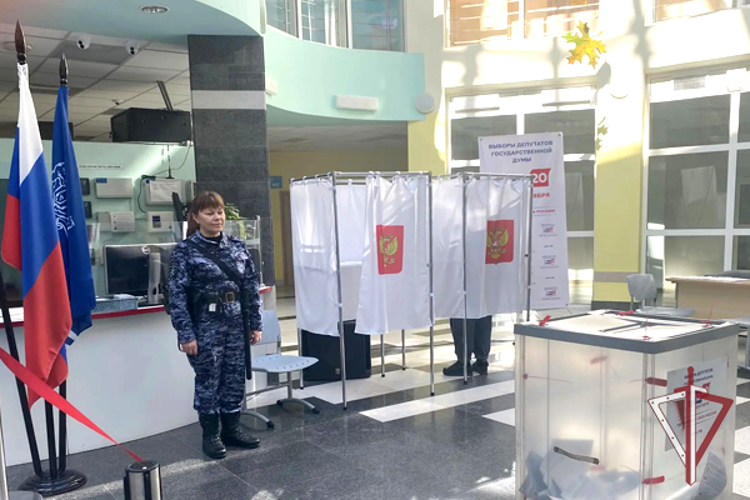 Росгвардейцы обеспечили безопасность в период проведения выборов в Сахалинской области