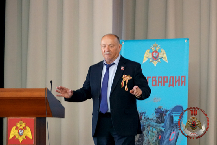 О событиях завершающего этапа Второй мировой войны росгвардейцам напомнил полковник запаса