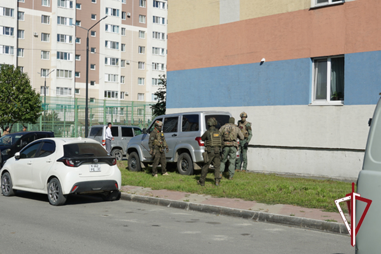 Сотрудники СОБР Росгвардии оказали силовую поддержку при задержании подозреваемого в тяжком преступлении 
