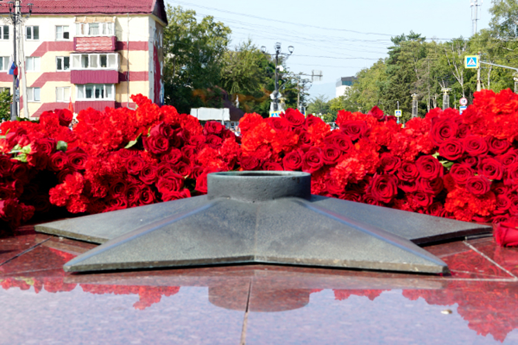 Росгвардейцы приняли участие в памятных мероприятиях в честь 81-й годовщины окончания Второй мировой войны