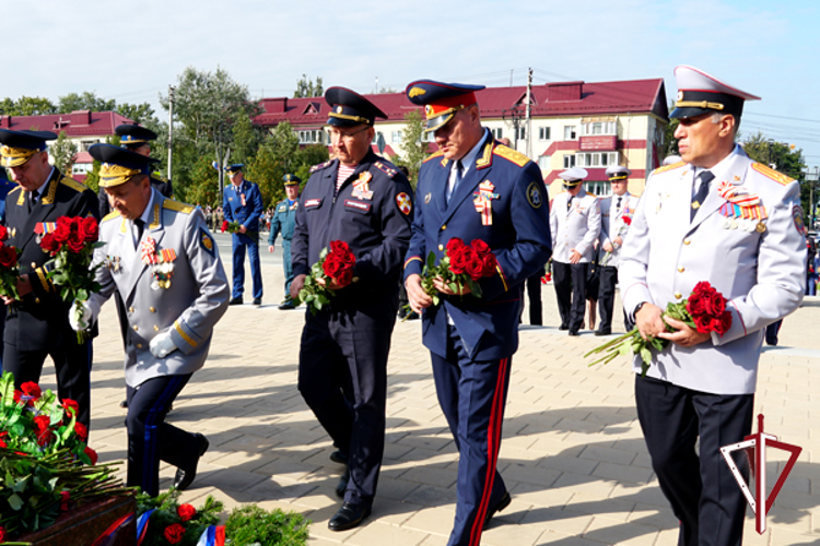Росгвардейцы приняли участие в памятных мероприятиях в честь 81-й годовщины окончания Второй мировой войны